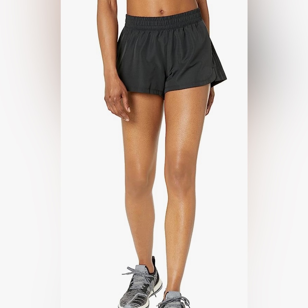 ADIDAS Women’s Aeroready Pacer Running Shorts Shadow Navy  NWT Size L